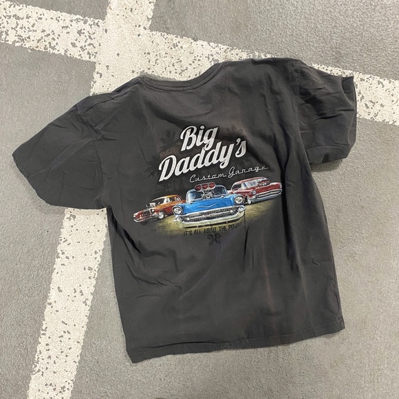 Vintage Garage Tee - Picture 3 of 3